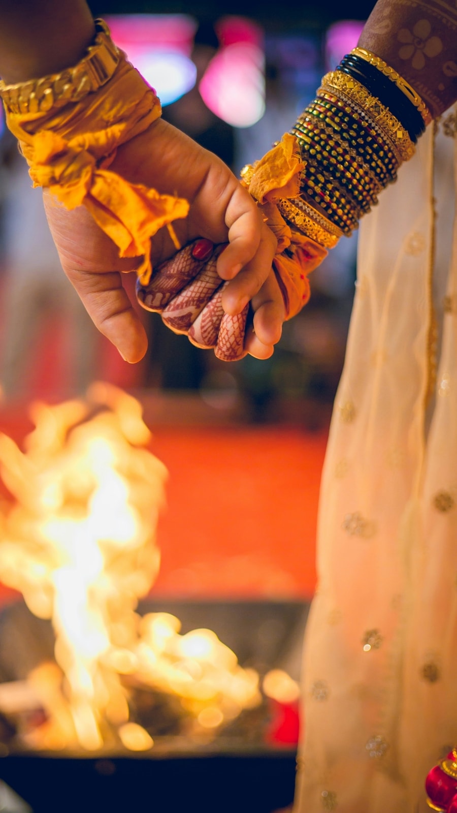 5 Government Schemes That Pay Up To  ₹2 Lakh To Get Married